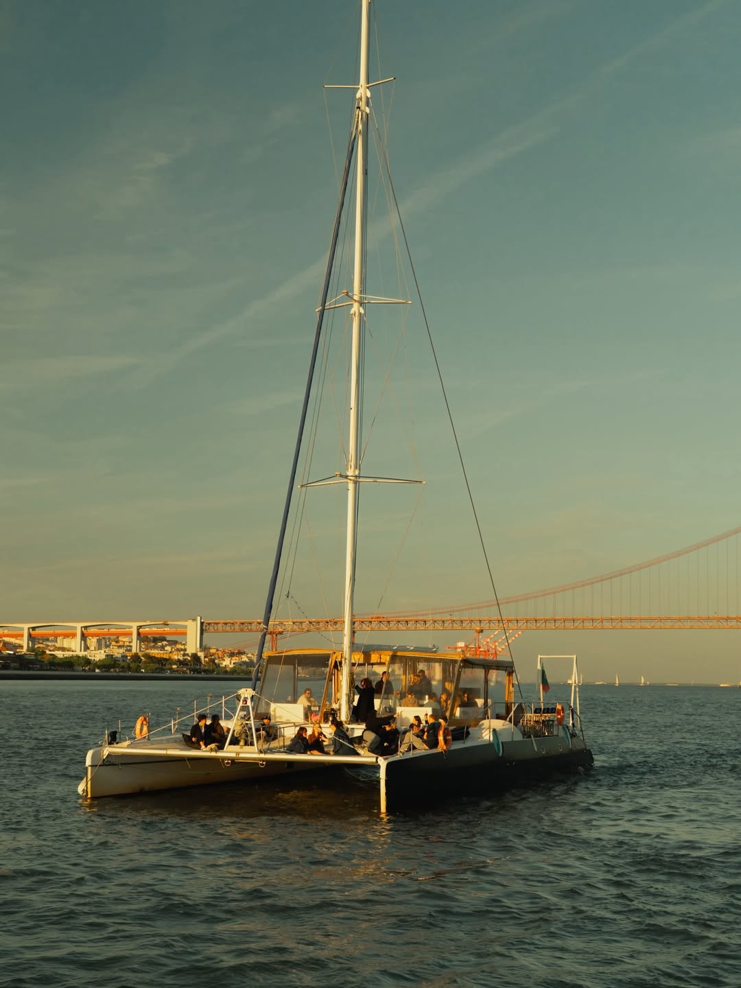 Passeio de barco no Rio Tejo com a Sardinha do Tejo, Lisboa — foto 11